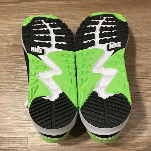 Nike Air Max 90 Golf Flash Lime Green White Men's Size 8.5 Women's 10 CU9978-100 - Picture 8 of 8